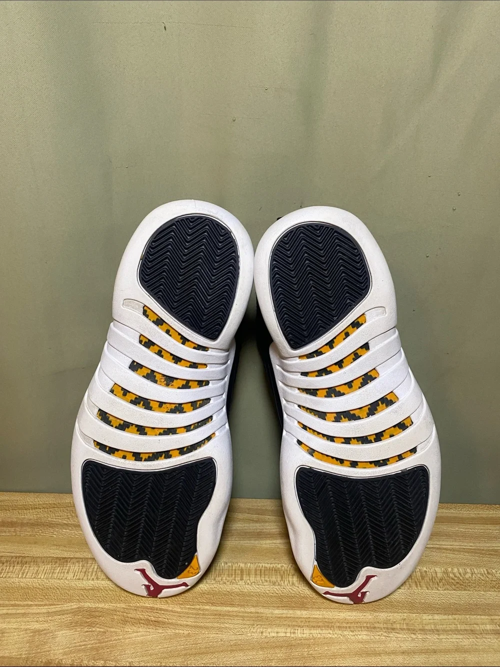Jordan 12 Retro Reverse Taxi OG 2019 Black Shoes size 7.5